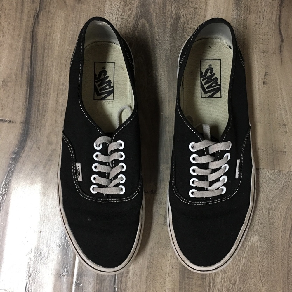 Vans authentics
